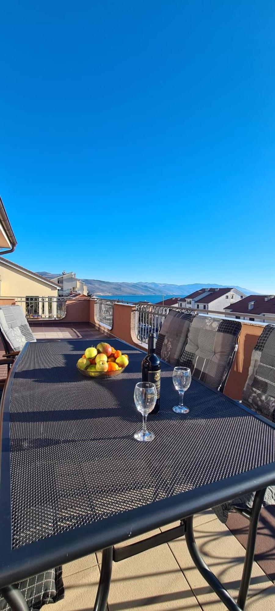 Apartments Klara Novi Vinodolski Exterior foto